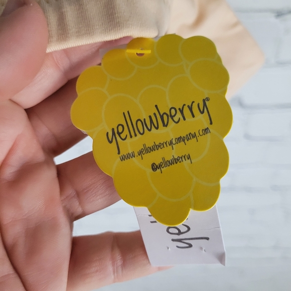 YELLOWBERRY | Pipit training bra - Picture 6 of 9